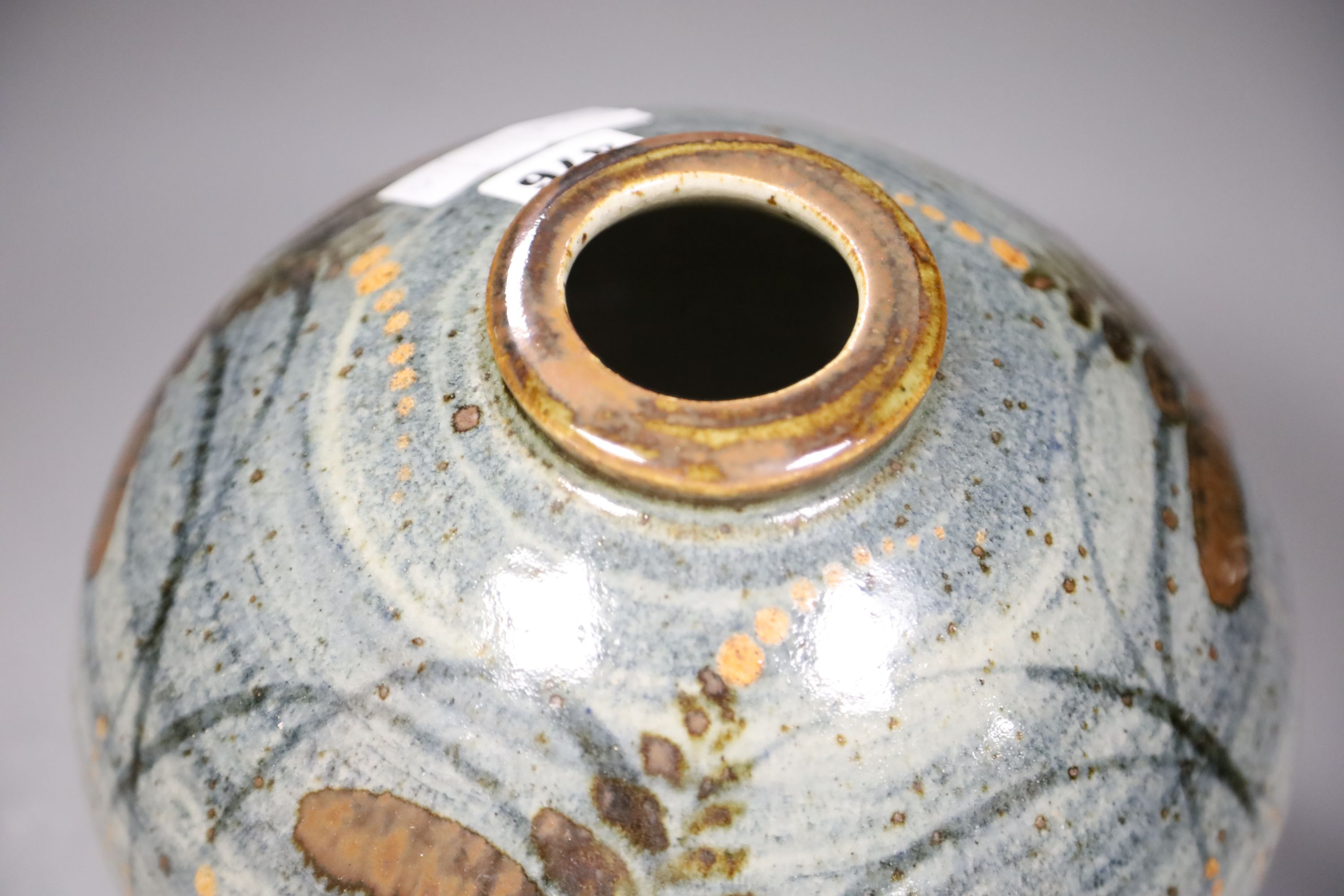 A Studio pottery vase by David Leach, height 20cm